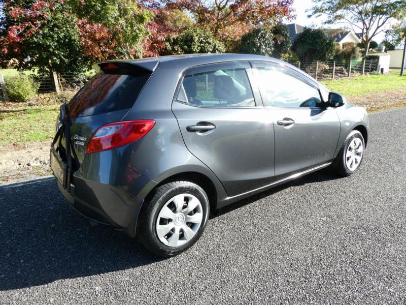 2013 Mazda Demio