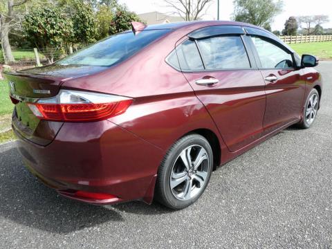 2015 Honda Grace - Thumbnail