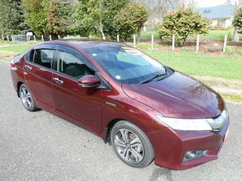 2015 Honda Grace - Thumbnail